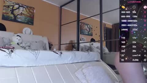 Snapshot of lxlpalmalxl chatting on 10-31-25, 04:13 Palma online show from 10-31-25, 04:13