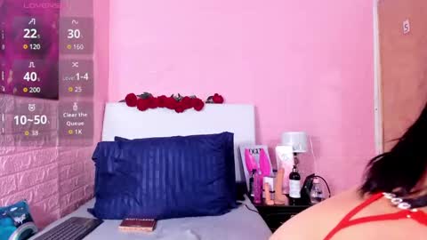 Snapshot of lyaa_collins_ chatting on 10-07-25, 10:56 Lya online show from 10-07-25, 10:56