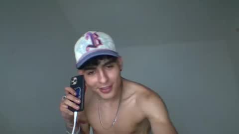 Lyan online show from 10-27-25, 04:38