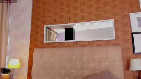 Lyan online show from 12-20-25, 07:10