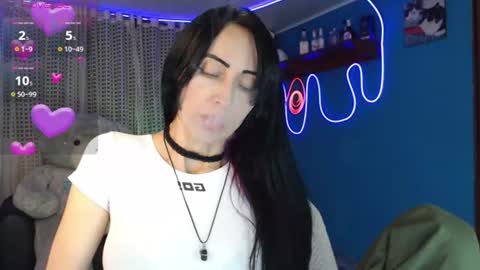 Snapshot of lyann_ chatting on 07-18-26, 01:21 Lyann online show from 07-18-26, 01:21