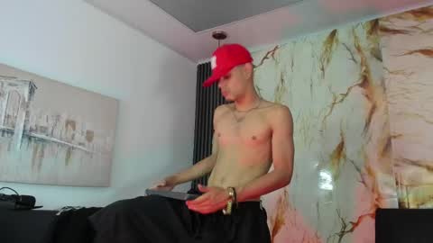 TELL ME LYCAN online show from 05-30-26, 11:02