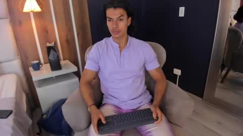 Snapshot of lycan_mushu chatting on 07-18-26, 02:38 Lycan online show from 07-18-26, 02:38