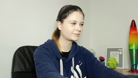 Snapshot of lydiasunny chatting on 11-07-25, 07:03 Lydia online show from 11-07-25, 07:03