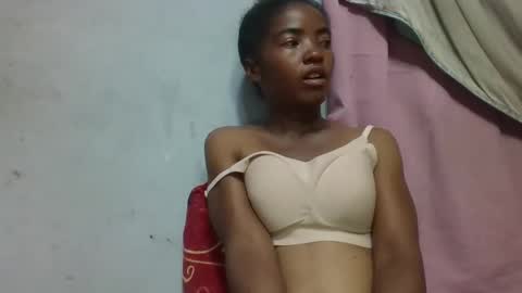 lydie856696 online show from 04-20-26, 06:27