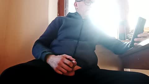 Snapshot of lyelik chatting on 02-14-25, 12:14 Alex online show from 02-14-25, 12:14