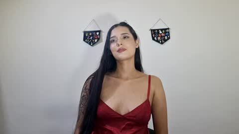 lyla online show from 06-19-26, 04:17