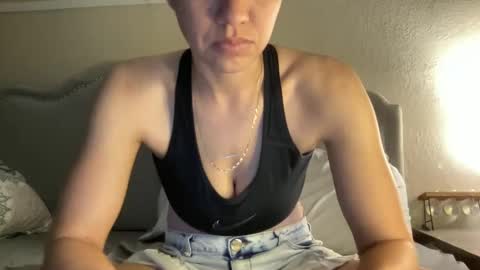 Snapshot of lylajades chatting on 02-06-25, 11:37 Olivia online show from 02-06-25, 11:37