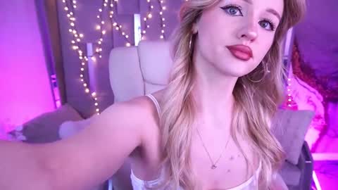 lylanimfa online show from 04-29-26, 12:53