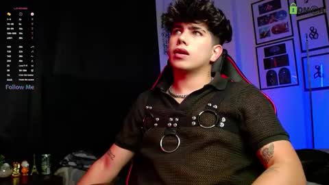 Lyle Bennett Freelance Model online show from 11-23-25, 09:42