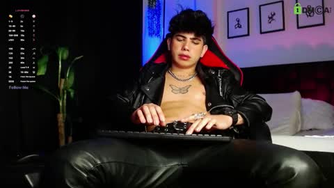 Lyle Bennett Freelance Model online show from 03-18-26, 02:20