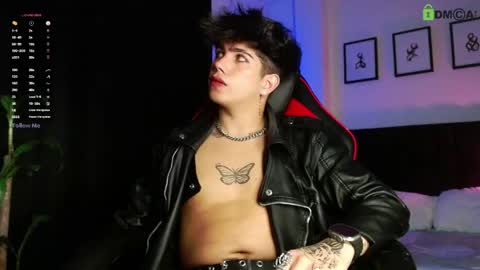 Lyle Bennett Freelance Model online show from 03-23-26, 10:41