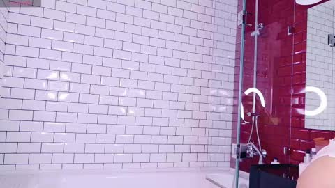 Lyly   online show from 02-21-26, 01:23