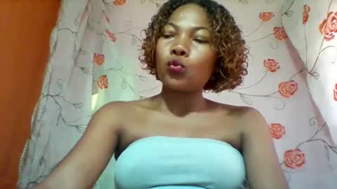 lyndah19 online show from 03-04-26, 08:09