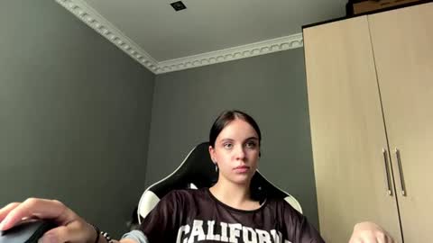 Eva online show from 07-02-26, 07:47