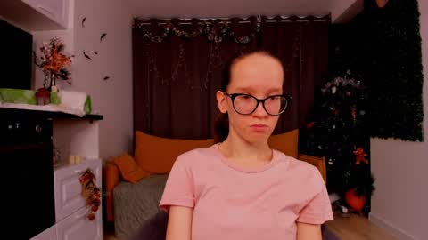 Sara online show from 01-14-25, 04:29