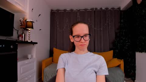 Sara online show from 01-22-25, 01:53