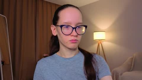 Sara online show from 01-10-26, 04:09