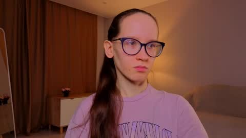 Sara online show from 03-31-26, 04:18