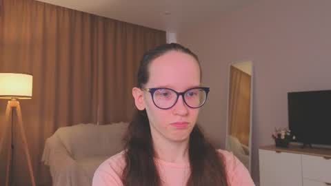 Sara online show from 06-10-26, 04:28