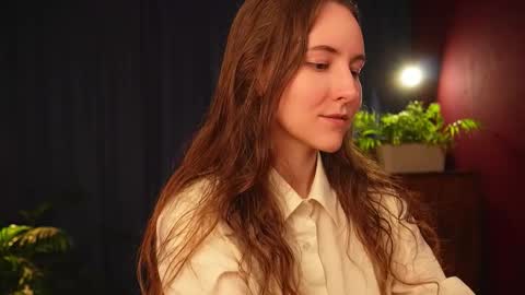 Lynn online show from 10-29-25, 04:04