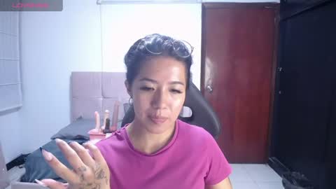 lynn_turner_ online show from 06-10-26, 01:21