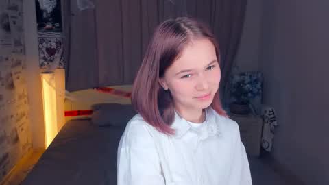 Snapshot of lynncozzy chatting on 11-12-25, 09:42 Cozy Lynns room online show from 11-12-25, 09:42