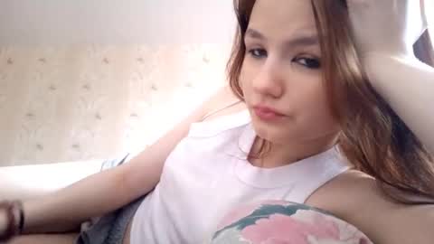 Lynn online show from 02-11-26, 01:27