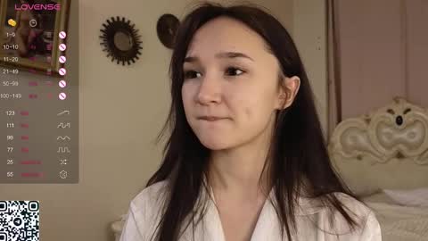 Lola online show from 02-19-25, 06:10