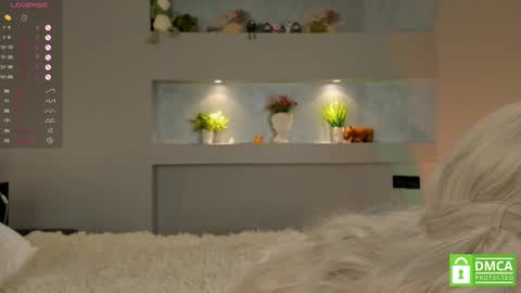 Lola online show from 03-05-25, 09:04