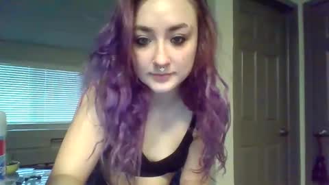 Lynn  online show from 02-27-26, 01:00