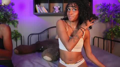 Lynx and Sun  online show from 02-11-26, 08:58