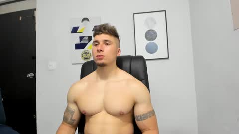 Snapshot of lyonel15 chatting on 12-24-24, 03:49 Lyonel online show from 12-24-24, 03:49