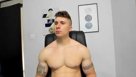 Snapshot of lyonel15 chatting on 03-11-25, 04:18 Lyonel online show from 03-11-25, 04:18