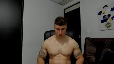 Snapshot of lyonel15 chatting on 10-27-25, 03:10 Lyonel online show from 10-27-25, 03:10