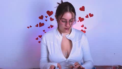 Snapshot of lyracarter chatting on 02-20-26, 06:26 Lyra Carter online show from 02-20-26, 06:26