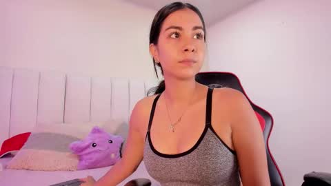 Snapshot of lyzzi_smith01 chatting on 09-10-25, 12:05 Lizzy smith online show from 09-10-25, 12:05