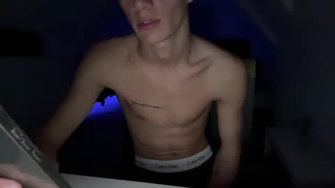  NEW   Leo  lz britboy online show from 02-04-25, 10:24