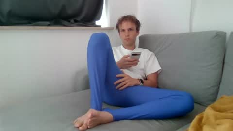 Snapshot of lzpboy chatting on 06-30-26, 08:26 lzpboy online show from 06-30-26, 08:26