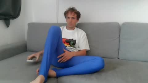 Snapshot of lzpboy chatting on 07-05-26, 03:52 lzpboy online show from 07-05-26, 03:52