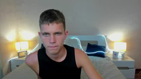 Snapshot of m0neyken_ chatting on 07-05-26, 02:40 m0neyken_ online show from 07-05-26, 02:40