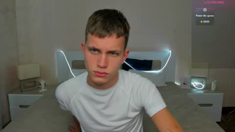 Snapshot of m0neyken_ chatting on 07-08-26, 07:13 m0neyken_ online show from 07-08-26, 07:13