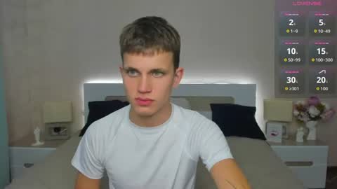 Snapshot of m0neyken_ chatting on 07-24-26, 02:42 m0neyken_ online show from 07-24-26, 02:42