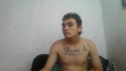Snapshot of m0ntana777 chatting on 10-21-25, 10:49 m0ntana777 online show from 10-21-25, 10:49