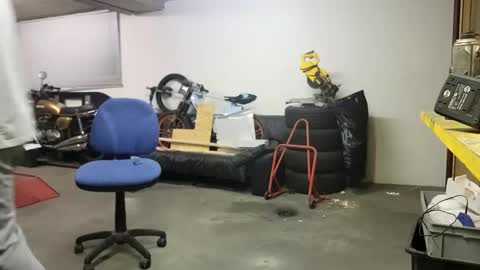 Snapshot of m1guele chatting on 12-23-24, 11:49 Fucklover online show from 12-23-24, 11:49