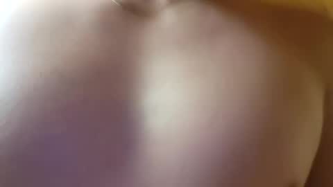 Snapshot of m1guele chatting on 01-22-25, 07:13 Fucklover online show from 01-22-25, 07:13