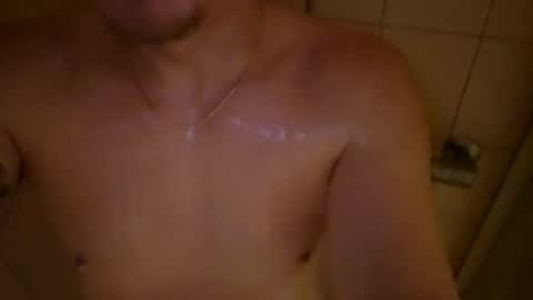 Snapshot of m1guele chatting on 03-06-25, 07:43 Fucklover online show from 03-06-25, 07:43