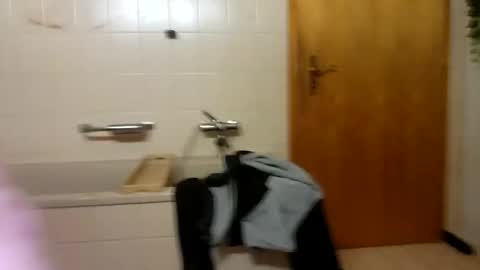 Snapshot of m1guele chatting on 03-11-25, 10:42 Fucklover online show from 03-11-25, 10:42