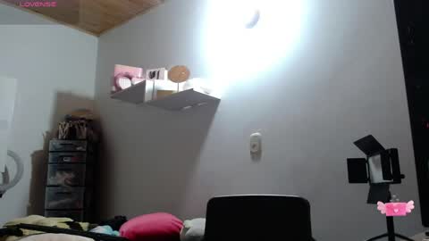 mila online show from 05-27-26, 07:05