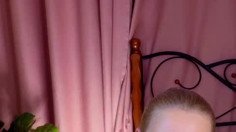 Misty online show from 10-16-25, 04:57